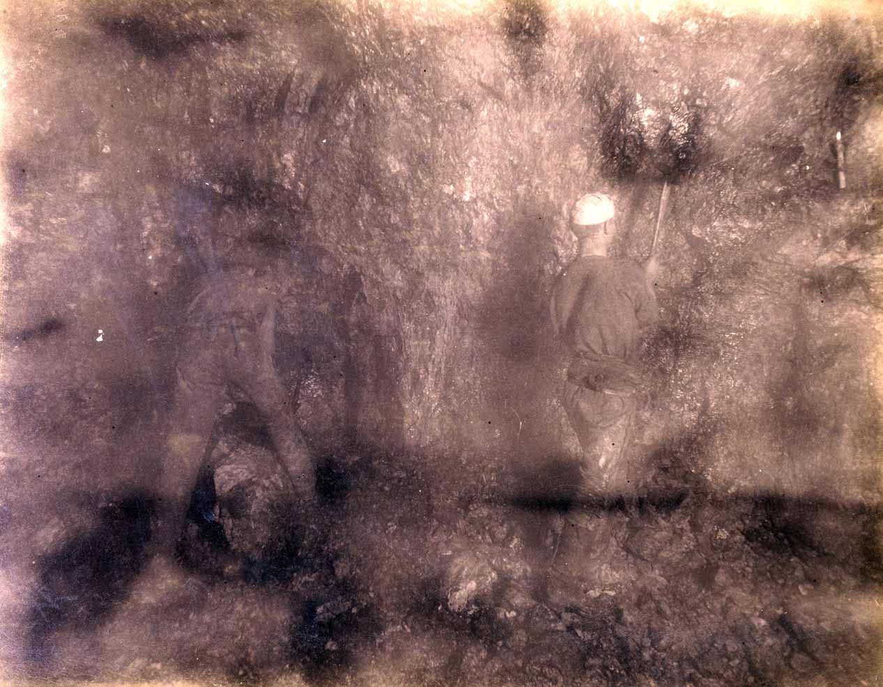 Anaconda Mine 900 ft. level East [no. 1176]