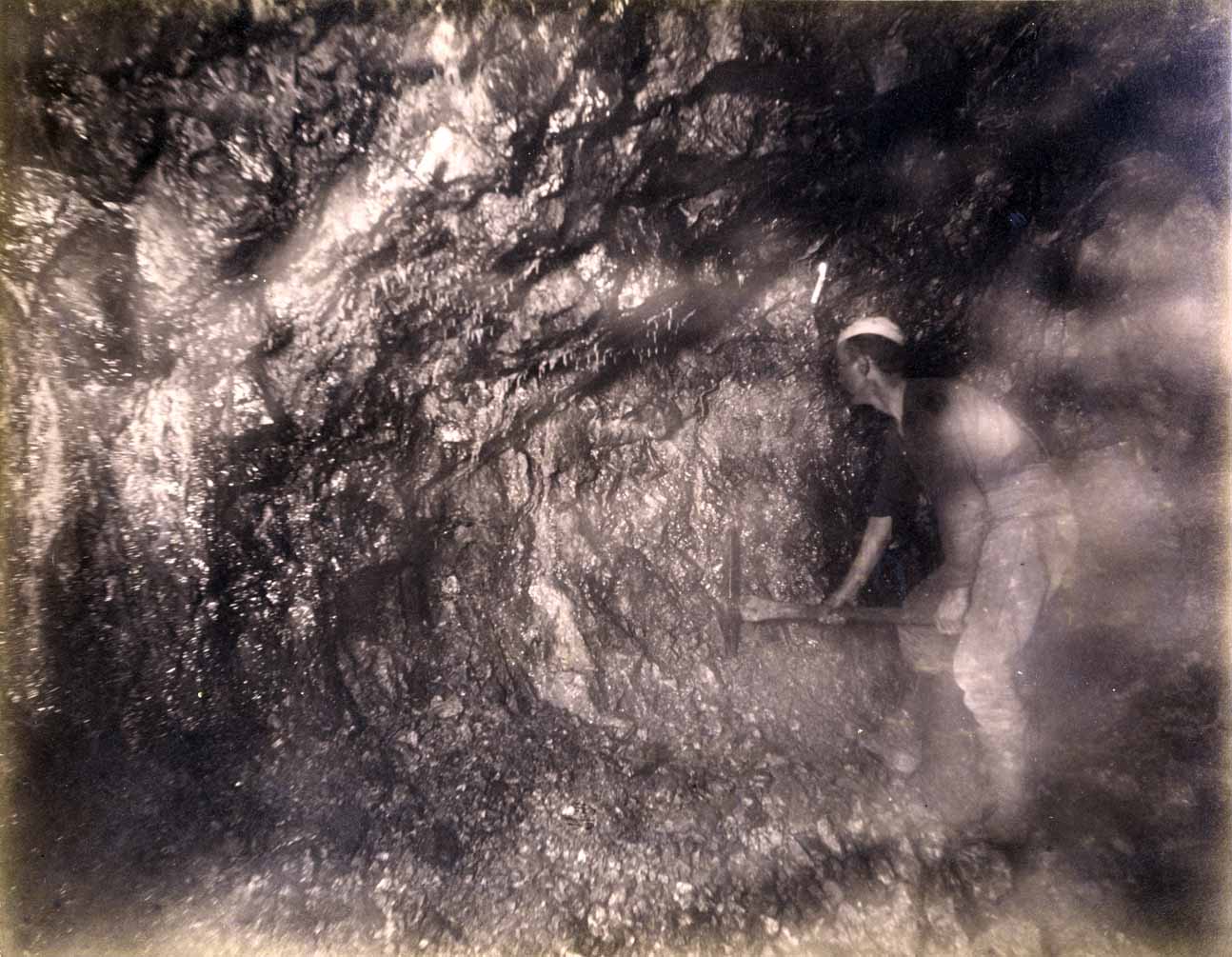 Anaconda Mine 900 ft. level East [no. 1177]