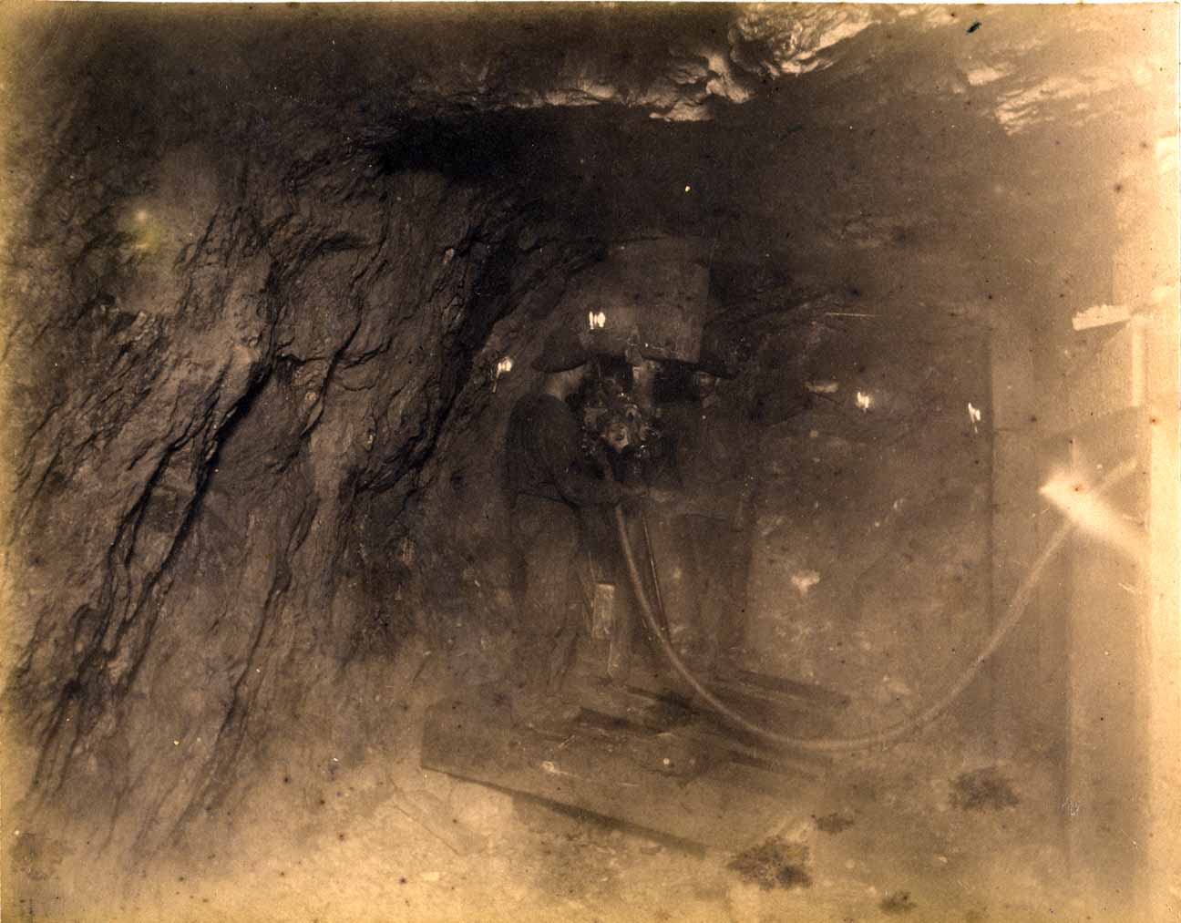 St. Lawrence Mine 800 ft. level West [no. 1182]