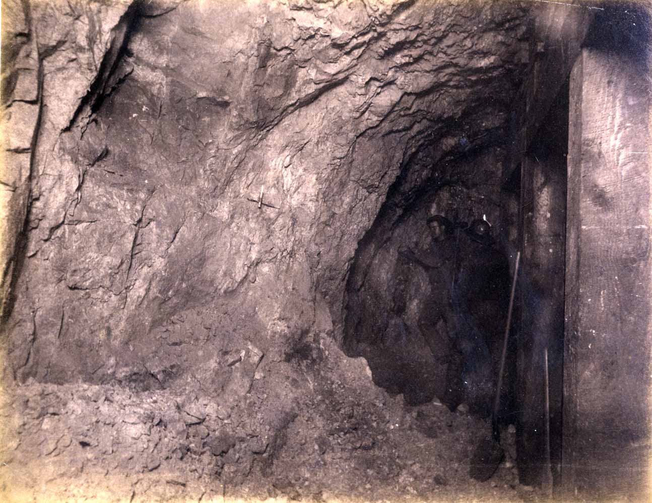 St. Lawrence Mine 800 ft. level East [no. 1185]