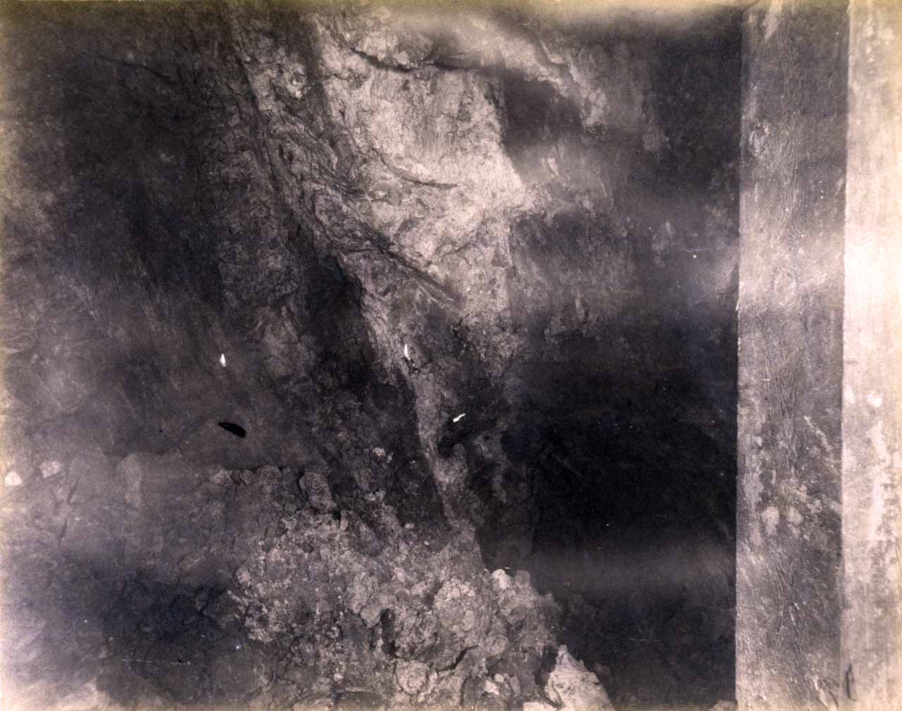 High Ore Mine 400 ft. level East still floor [no. 1211]